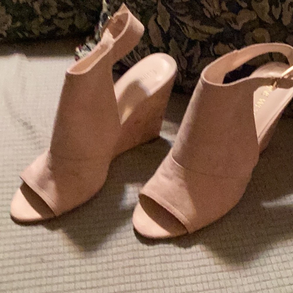 Nine West Tan Wedge Slingback Peep-Toe Shoes